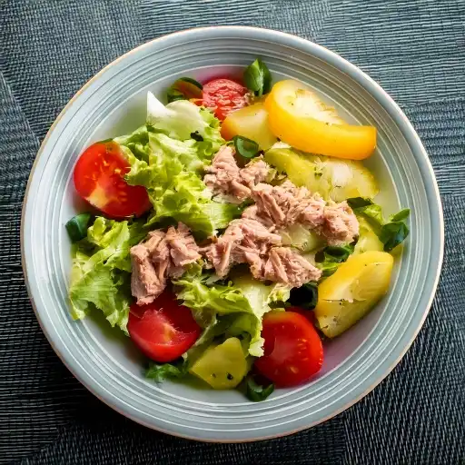 Creamy Tuna Salad with Mayonnaise